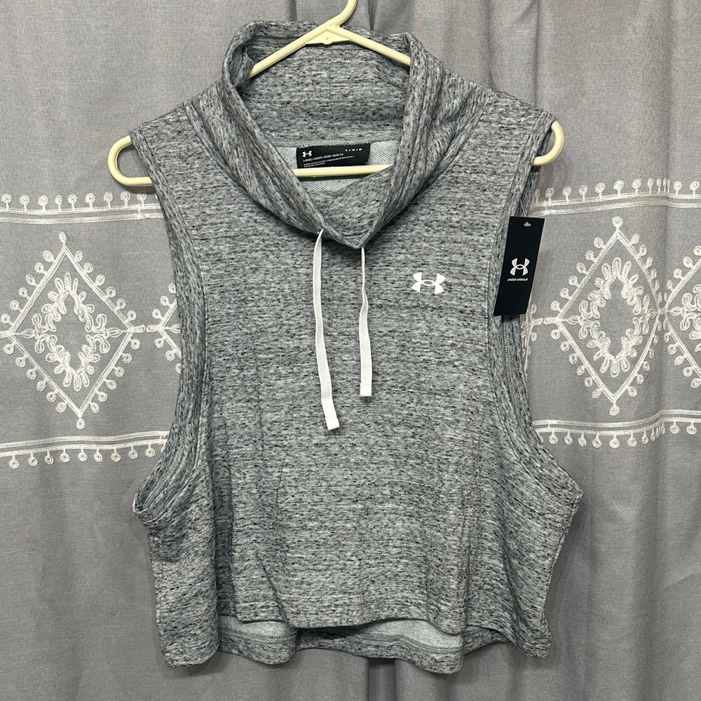 Under Armour Women's Gray Sleeveless Top L